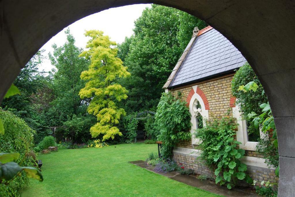 4 St Martins Almshouses London Exterior photo